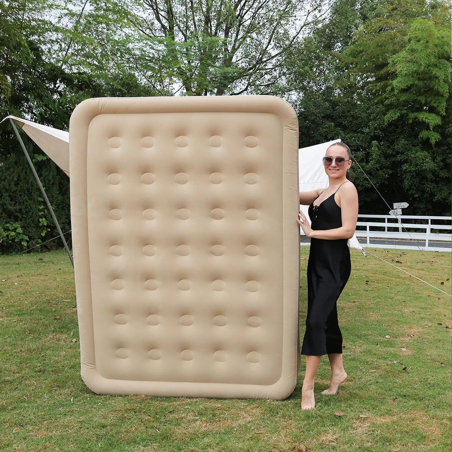 مرتبة هوائية مع مضخة مدمجة – سرير قابل للنفخ محمول للاستخدام المنزلي والتخييم